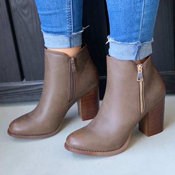 Tan Zipper Side Detail Block Heel Ankle Bootie - Picture 2 of 4